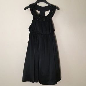 Mini bread neckline dress